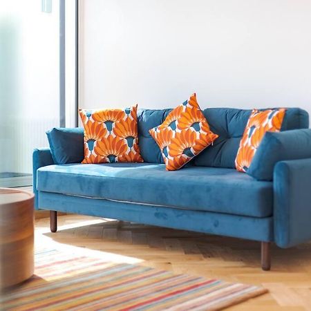 Stunning Two Bed Apartment Rh8 London Luaran gambar